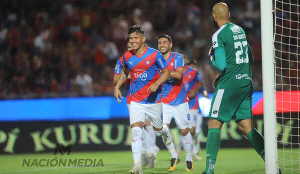 Versus / Obra de arte: El golazo de Rafael Carrascal ante Resistencia