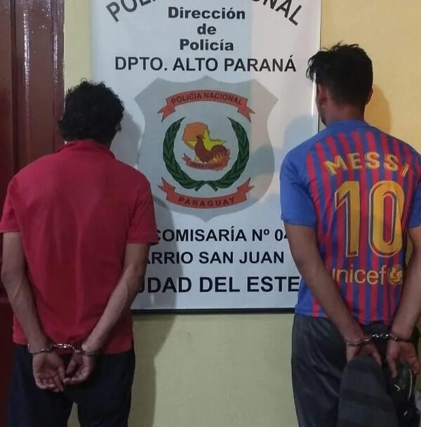 Ciudad del Este: detenidos con una puerta presuntamente hurtada - ABC en el Este - ABC Color