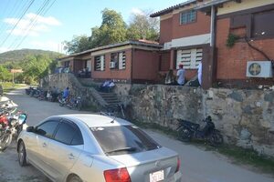 Video: Salud envía equipo de médicos a hospital de Fuerte Olimpo tras anuncio de intervención - Nacionales - ABC Color