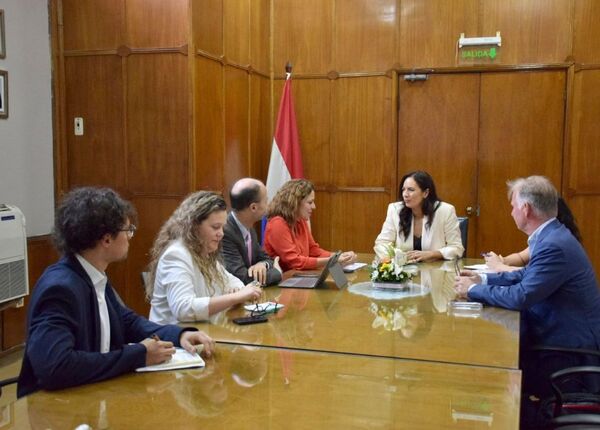 MOPC y Banco Mundial analizan futuras inversiones en infraestructura, agua y saneamiento | 1000 Noticias