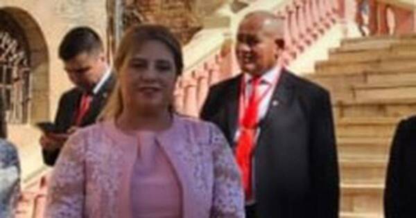 La Nación / Paraguarí: roban G. 10 millones a una abogada en el Palacio de Justicia
