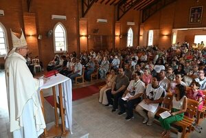 En misa de San Charbel se pidió por la paz en Medio Oriente - Nacionales - ABC Color
