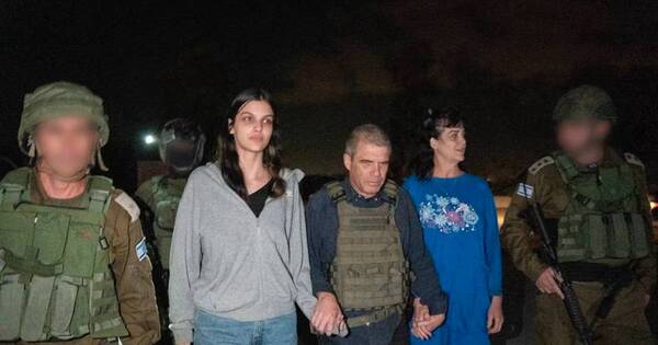 La Nación / Rescatadas de terroristas están de vuelta en EE. UU.
