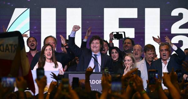La Nación / Javier Milei, el profeta de la dolarización