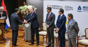 Docentes recibieron becas para formarse en Colombia