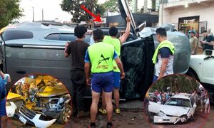 Perdió el control de su rodado, chocó a tres vehículos y terminó volcado en una avenida – Diario TNPRESS
