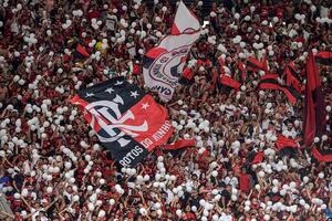 Enfrentamiento entre barras del Flamengo y Vasco provocó una víctima fatal | 1000 Noticias