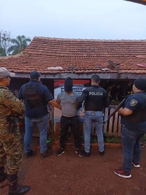 Detienen a un hombre investigado por homicidio y otros delitos cometidos en Itapúa   - Policiales - ABC Color