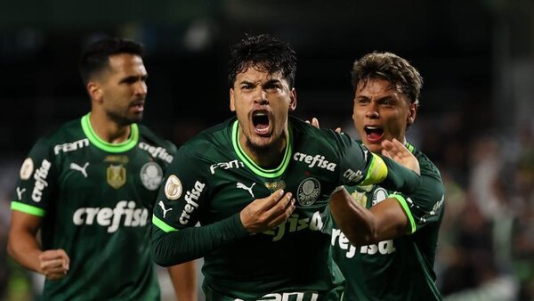 Gustavo Gómez entró en el top 10 de zagueros más goleadores del Brasileirao