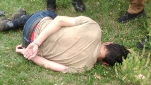 Persecución y balacera terminan con la detención de dos presuntos delincuentes