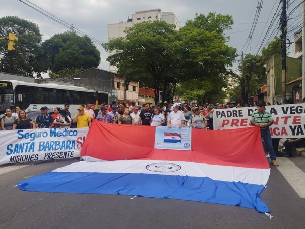 Guardiacárceles inician huelga de hambre