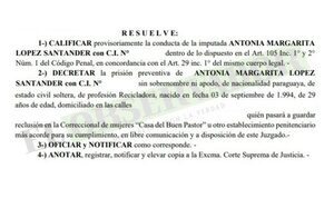 Remiten a prisión a mujer sospechosa de asesinar a su pareja de varias puñaladas