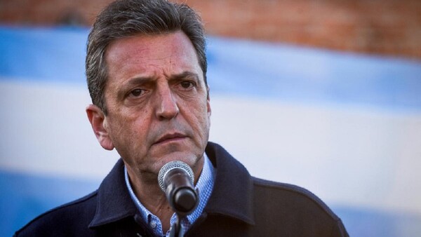 “La gran tarea de Massa es sostener el precio del dólar”, dice politóloga