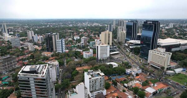 La Nación / Paraguay está cerca de lograr el grado de inversión, señala experto