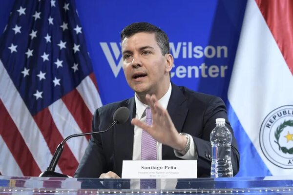 En Washington, Santiago Peña elogia lucha antilavado de dinero - Política - ABC Color