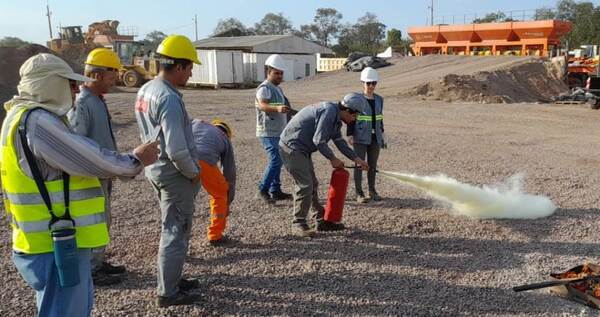 Actualizan a trabajadores en protocolo de actuación ante emergencias