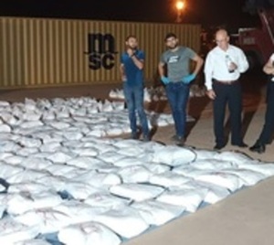 Hallan cocaína en paquetes de arroz en puerto de Villeta - Paraguay.com