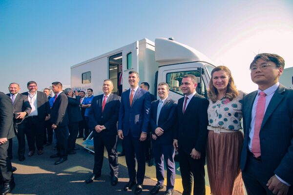 Hyundai y Automotor entregaron al Ministerio de Salud cinco clínicas móviles para diagnóstico general de la población - Megacadena - Diario Digital
