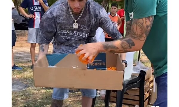 (VIDEO)”El Princi” cocinó para 200 personas en la Chacarita
