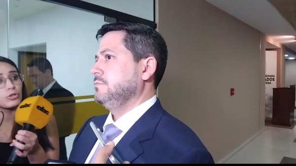 Diputado se desmarca de político involucrado en el caso “Ja’umina” | 1000 Noticias
