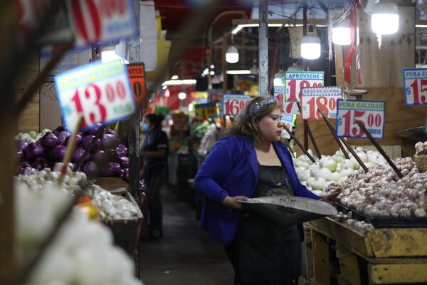 La inflación en México baja al 4,27 % en la primera quincena de octubre - MarketData