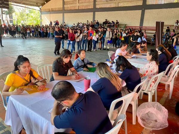 Atención Alto Paraná: realizarán jornada de búsqueda de empleo con 115 vacancias - Política - ABC Color