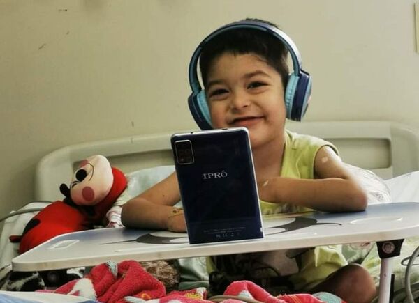 Diario HOY | Milán será conectado al corazón artificial mientras espera por su ángel donante