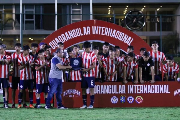 La albirrojita cierra con derrota en el cuadrangular Sub 15 - Fútbol - ABC Color