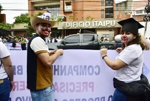 Itaipú: Desvinculados piden hablar con Peña para que se revise caso por caso - Economía - ABC Color
