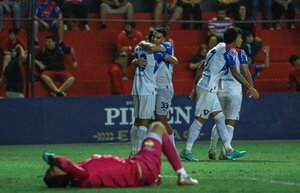 Cerro Porteño y Olimpia vencen a sus rivales de la Fecha 16 - trece