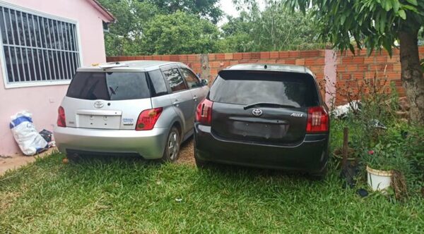 Automotores recupera 3 autos robados y varias partes desarmadas