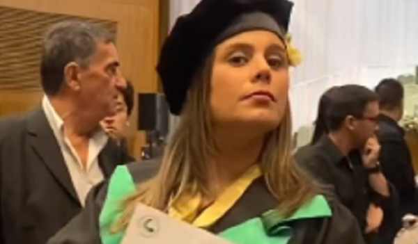 Kattya cursó maestría y doctorado en simultáneo - Noticiero Paraguay