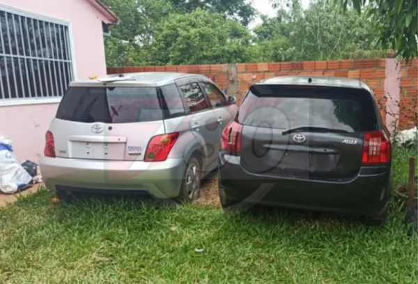 Desbaratan aguantadero en J. Augusto Saldívar: Hallaron vehículos robados y más de 70 puertas de autos - Megacadena - Diario Digital