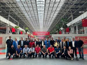 Concluyó el viaje a las fábricas de SANY y Sinotruk en China