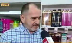 Robaron local de cosméticos de Carlos Troche