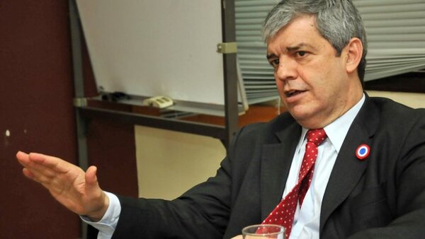 Ministro Riera no quiere hablar con ÚH sobre inseguridad