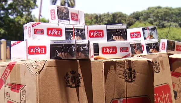 Detienen en Brasil a dos mujeres con miles de cigarrillos producidos por Tabesa - Policiales - ABC Color