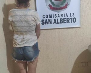 Mujer atropelló vivienda de una pareja y reventó la cabeza a un arriero