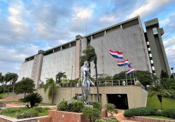 Banco Central baja su tasa de interés de política monetaria en 7,75% anual - El Independiente