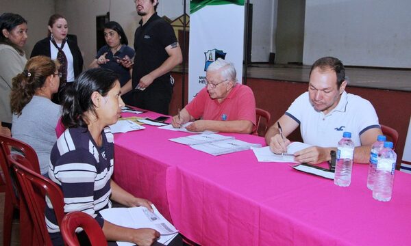 Entregan tarjetas a beneficiarios de Tekoporã en Hernandarias