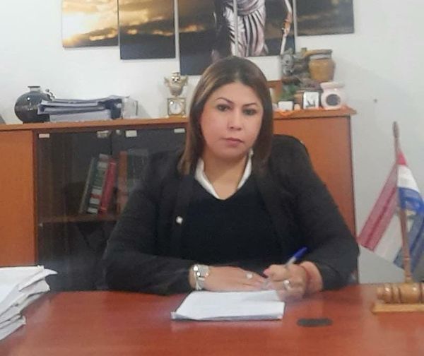 Apelan arresto domiciliario a imputado por abuso otorgado por cuestionada jueza Norma Salomón