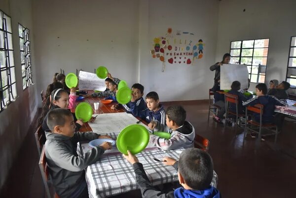 Estudiantes se quedan sin almuerzo escolar en Ayolas - Nacionales - ABC Color