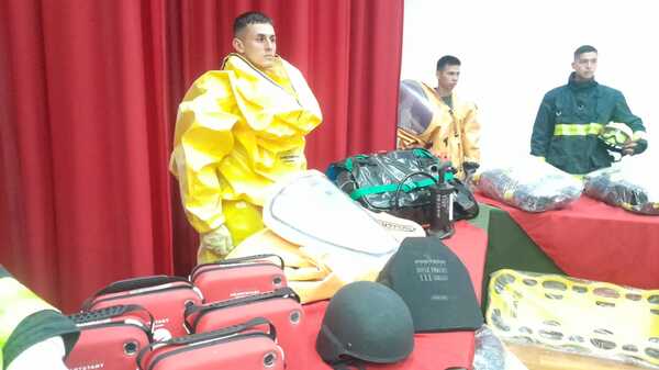 FFAA recibió importante donación de EEUU en equipos para combate a incendios forestales - Megacadena - Diario Digital