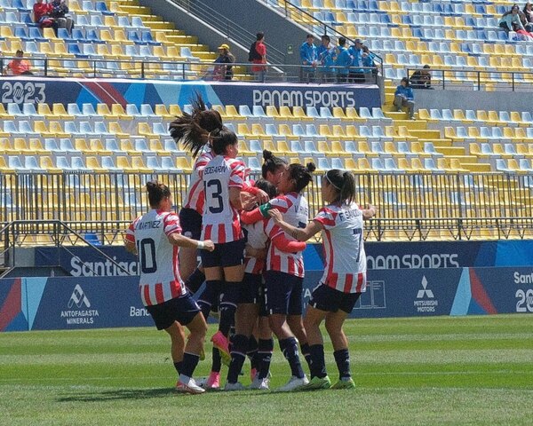 Versus / ¡Goleada panamericana! Paraguay aplastó a Jamaica
