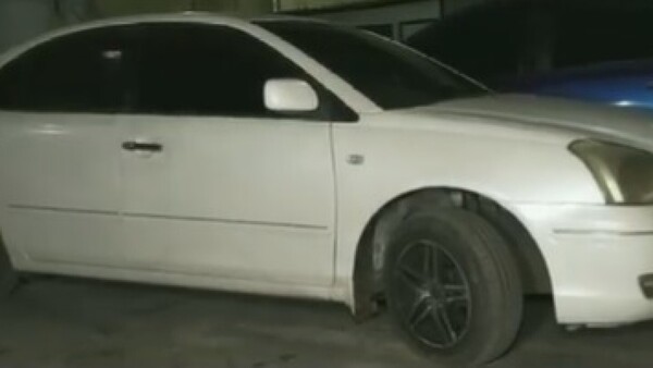Vendedor de repuesto robó el auto de su clienta utilizando duplicado de la llave
