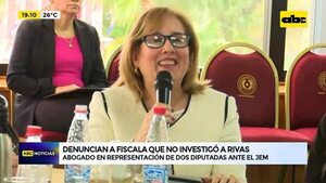 Video: denuncian a fiscala que no investigó a Hernán Rivas  - ABC Noticias - ABC Color