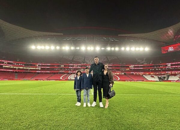 (VIDEO). El Benfica de Portugal homenajea a sus históricos, entre ellos, Óscar “Tacuara” Cardozo
