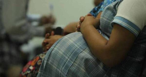 La Nación / Piden captura de padre que embarazó a su hija