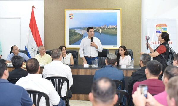 GOBERNADOR ARTICULA ACCIONES PARA RESPONDER A LAS NECESIDADES DE OBRAS VIALES EN ALTO PARANÁ
