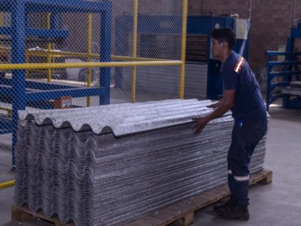 Se habilitó la primera planta recicladora de cartón en Paraguay - La Tribuna